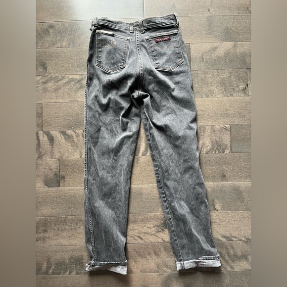 Vintage jordache jeans, tight fitted with baggy legs. - Picture 2 of 4